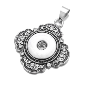 4 Petal Pendant Necklace